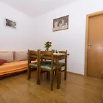 House Vlajcevic Semesterbostad